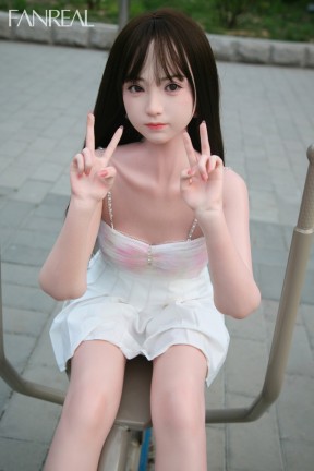 キュートな清楚 美少女ラブドール FANREAL 茉 フルシリコン製 153CM Bカップ キュートな清楚 美少女ラブドール FANREAL 茉 フルシリコン製 153CM Bカップ
